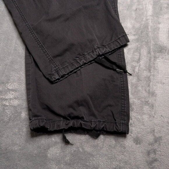 Levis Womens 94 Baggy Cargo Pants Black Relaxed Fit 32 Adjustable Drawstring Hem - Picture 6 of 8